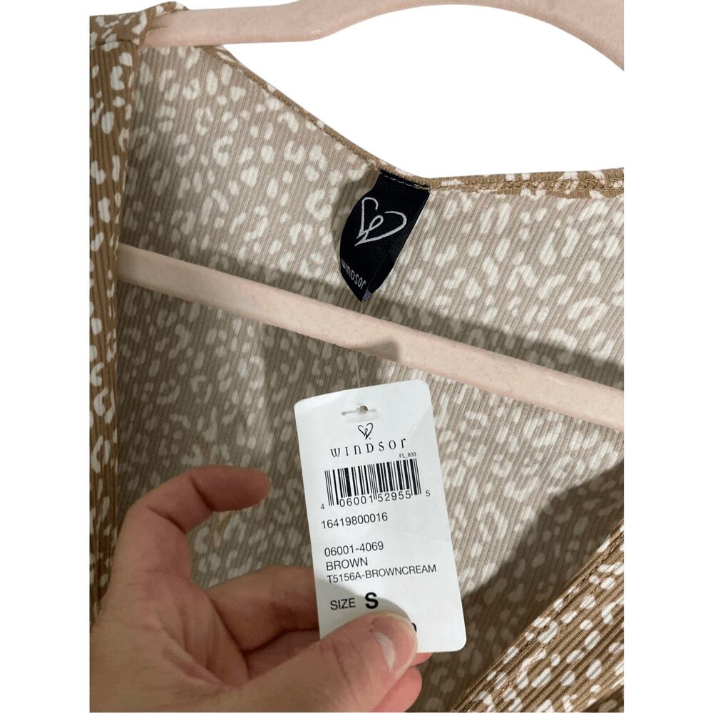 NWT Windsor Women's Small Brown Cream Leopard Printed Wrap Top Girly Go Out S - Picture 4 of 6